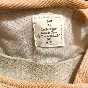 Dance Class Ballet Slippers size 2.5 great condition. Message any questions 😁